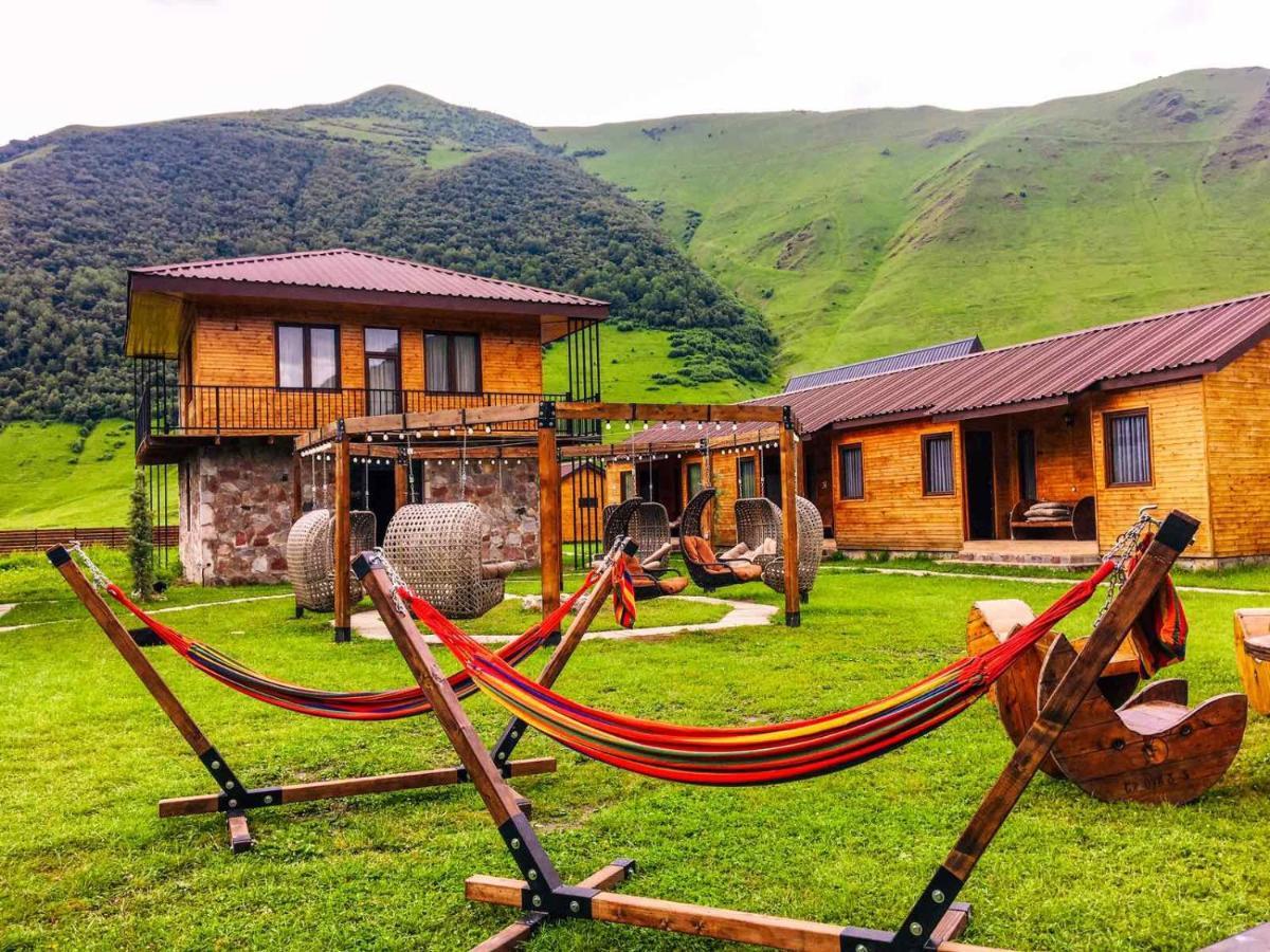 Hotel Migu Yard Kazbegi Exterior foto