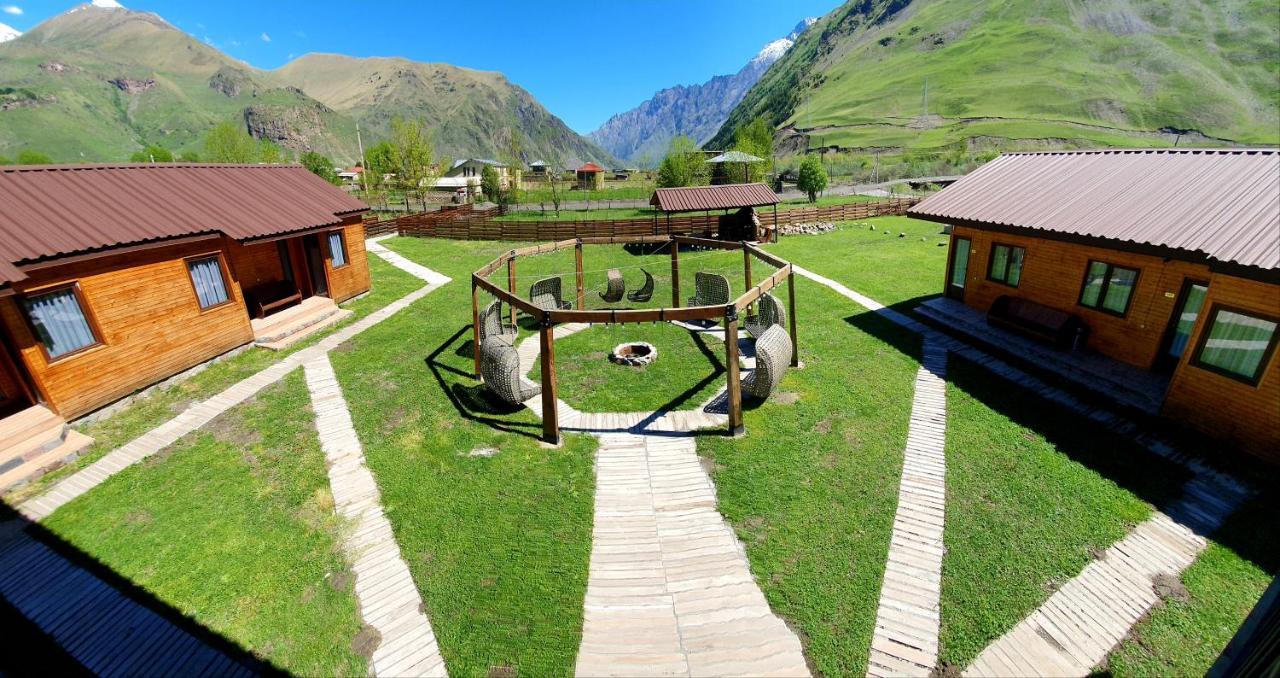 Hotel Migu Yard Kazbegi Exterior foto